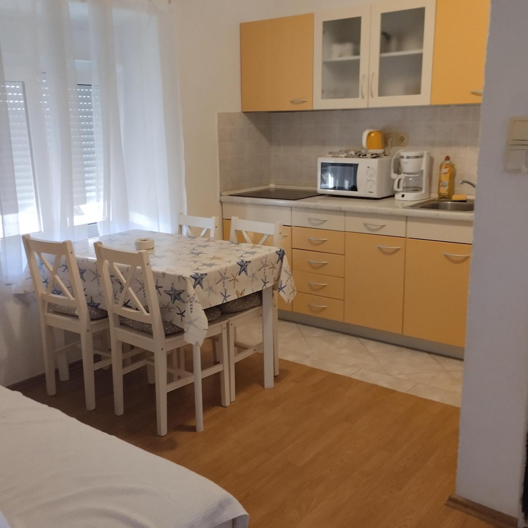 Apartmani Gero 로파르 외부 사진
